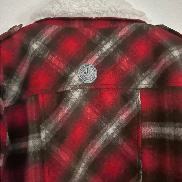 BNCI flannel jacket with fuzzy collar. Size large - Picture 4 of 5